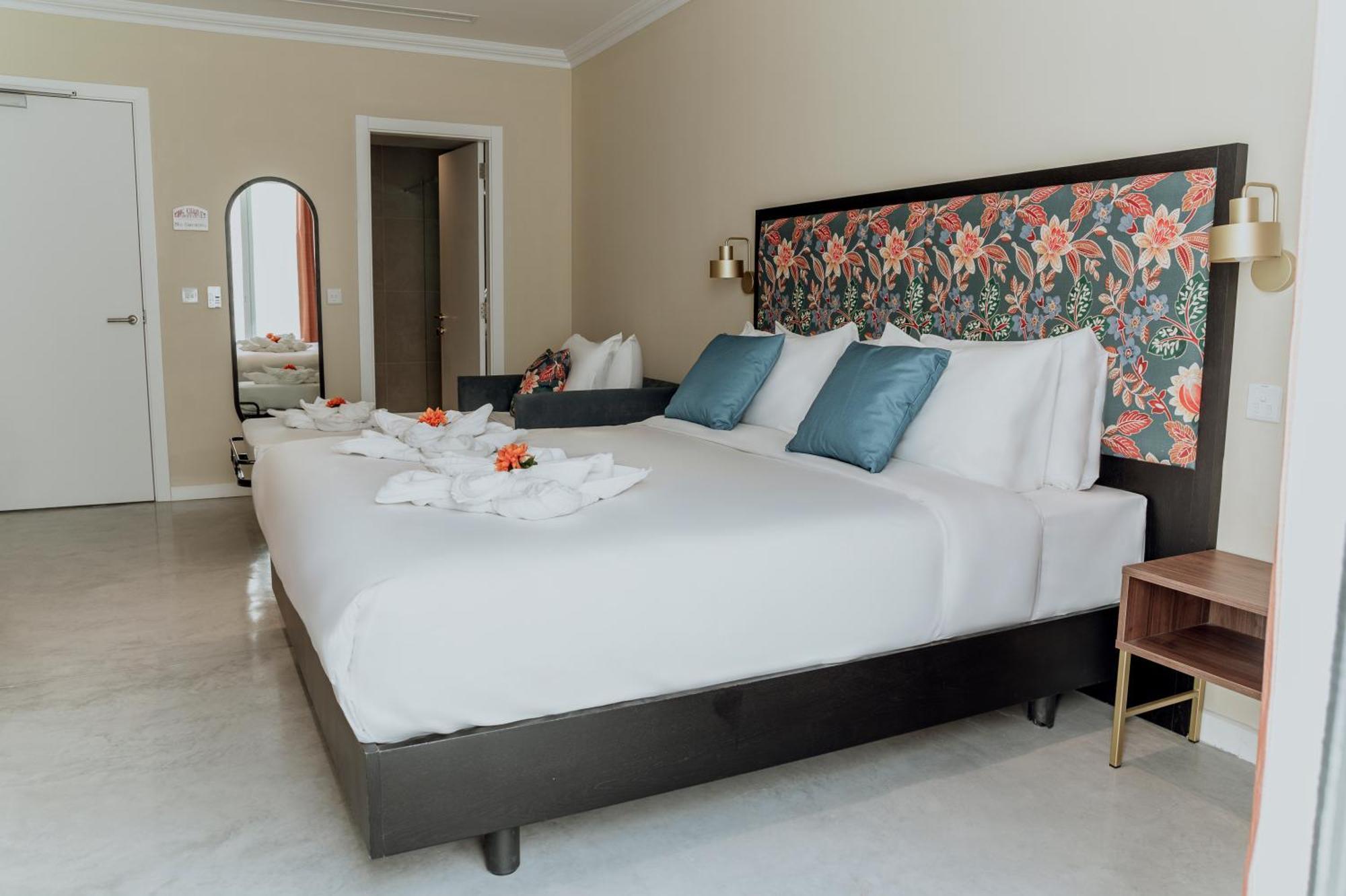 King Charles Hotel Valletta Exterior photo